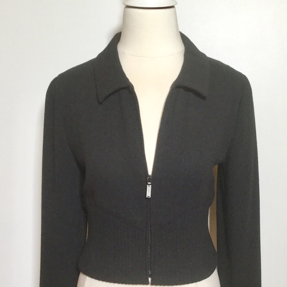 SOLD❤️CHANEL Black wool shorty jacket 36 zip front - Picture 1 of 8